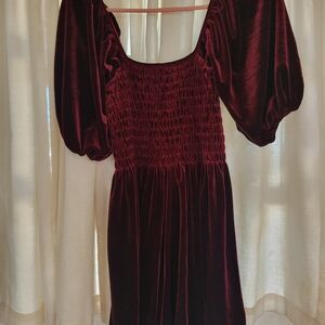 Velvet Puff-Sleeve Square-Neck Dress in Deep Burgundy